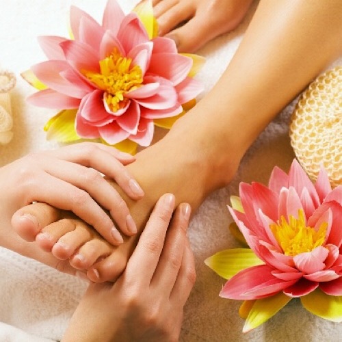 FRENCHY’S NAILS SALON - pedicure services